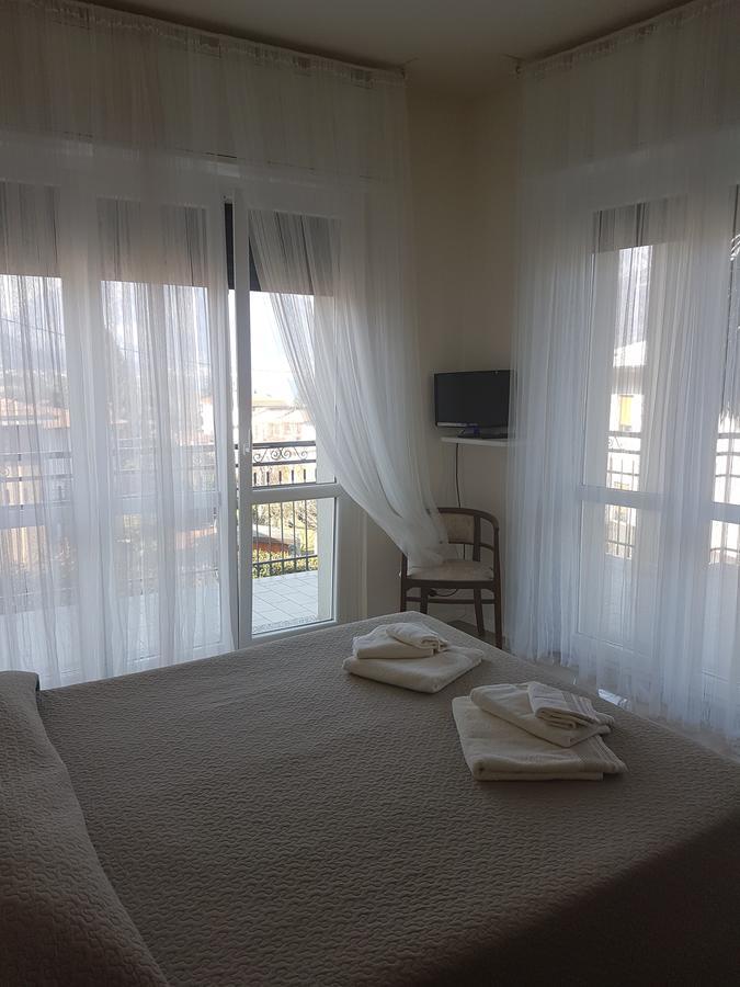 Ai Due Vecchi Ulivi Bed & Breakfast Garlate ภายนอก รูปภาพ